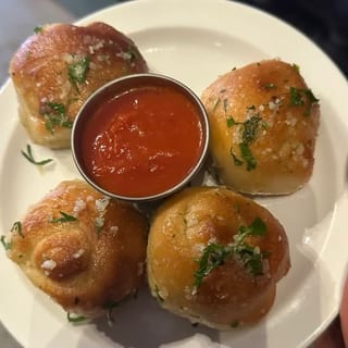 Garlic knots