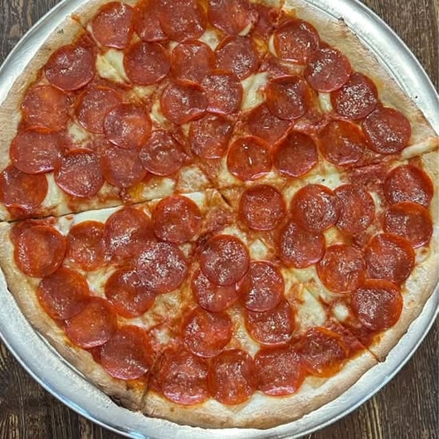 Medium  Pepperoni.