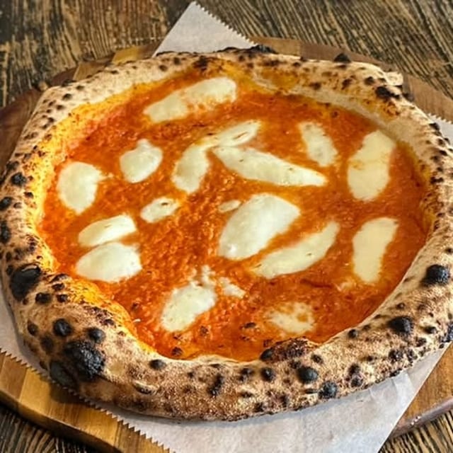 Small Vodka Sauce Pizza.